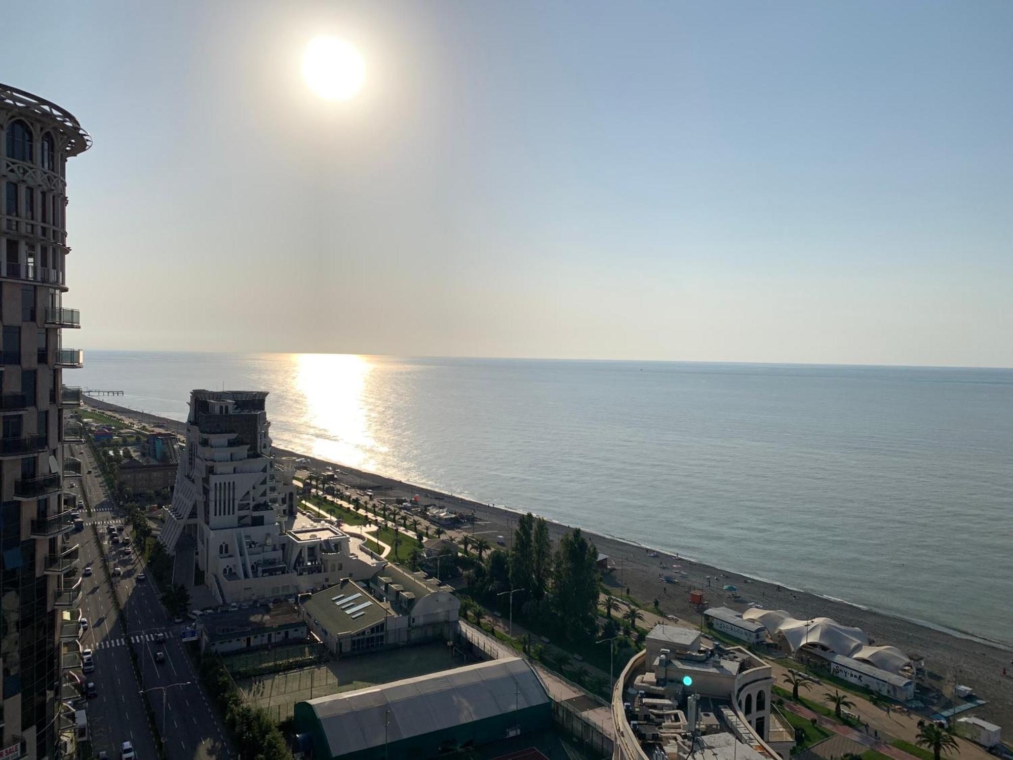 Orbi Sea Towers Batumi Resort Exterior photo