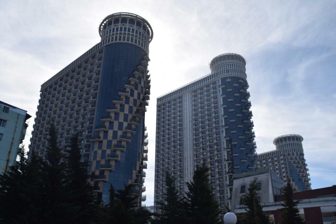 Orbi Sea Towers Batumi Resort Exterior photo